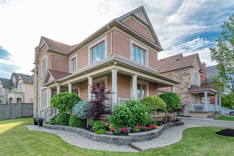 2 Beachville Circ, Brampton, L6X0V4 | Image 2