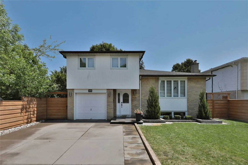 2590 Bromsgrove Rd, Mississauga, L5J1M2 | Image 2