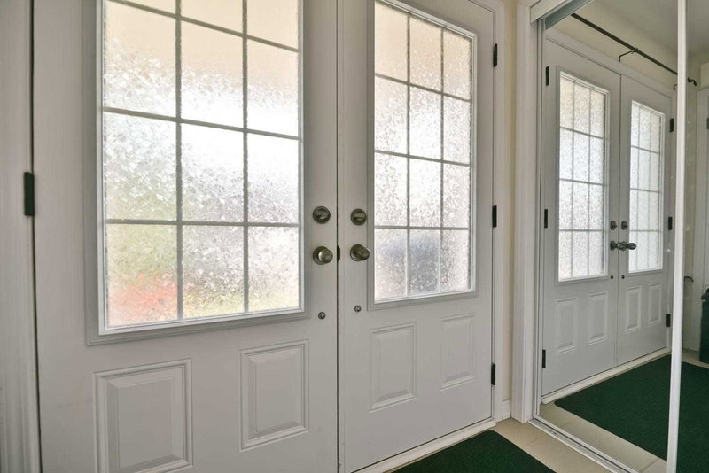 25 Daylight St, Brampton, L7A4N9 | Image 3