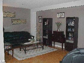 7 Curry Cres, Halton Hills, L7G5L4 | Image 2