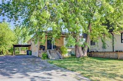 194 Gary Drive, Toronto, Ontario image-0-1