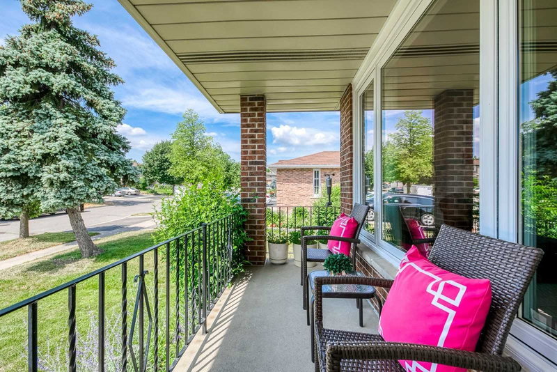 3 Panorama Cres, Brampton, L6S3T7 | Image 3