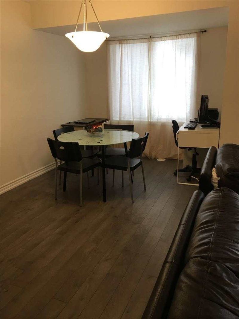 107 Lemieux Crt, Milton, L9T 7K6 | Image 2