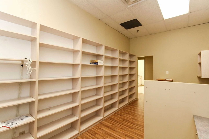 E6 - 18 King St E, Caledon, L7E 1E8 | Image 2