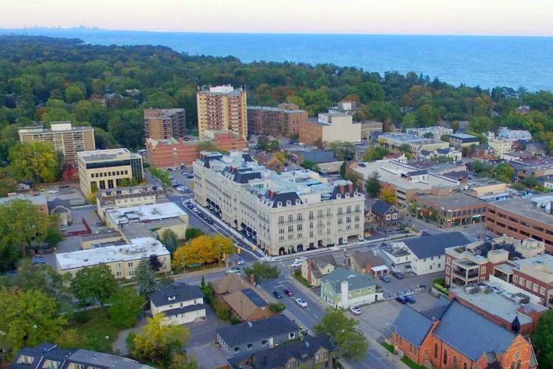 312 - 300 Randall St, Oakville, L6J1R1 | Image 2