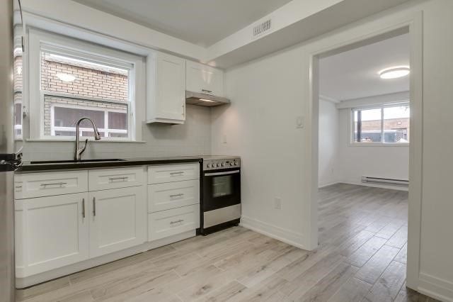 Lower - 148 Portland St, Toronto, M8Y1B2 | Image 3