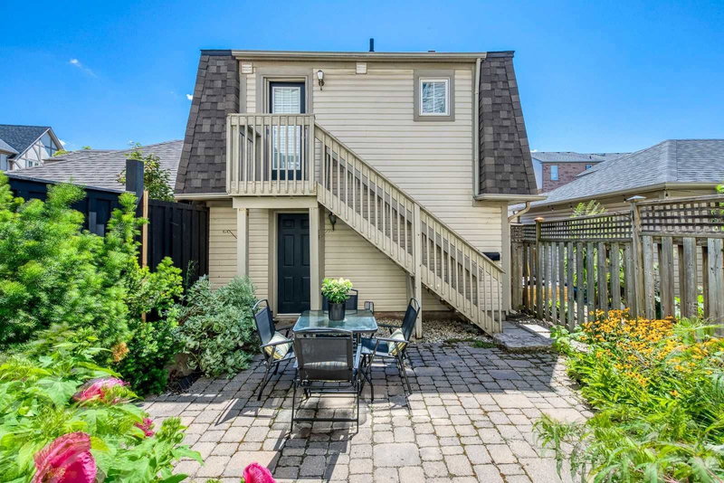 110 Littlewood Dr, Oakville, L6H 6V2 | Image 2