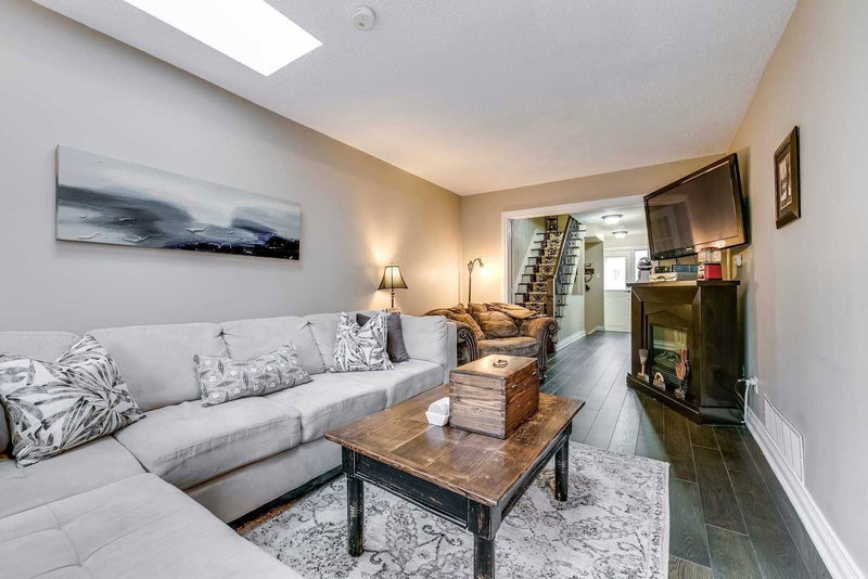 2064 Millway Gate, Mississauga, L5L1R3 | Image 2