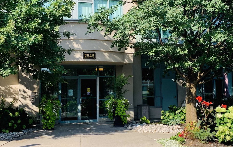 509 - 2545 Erin Centre Blvd, Mississauga, L5M6Z9 | Image 2