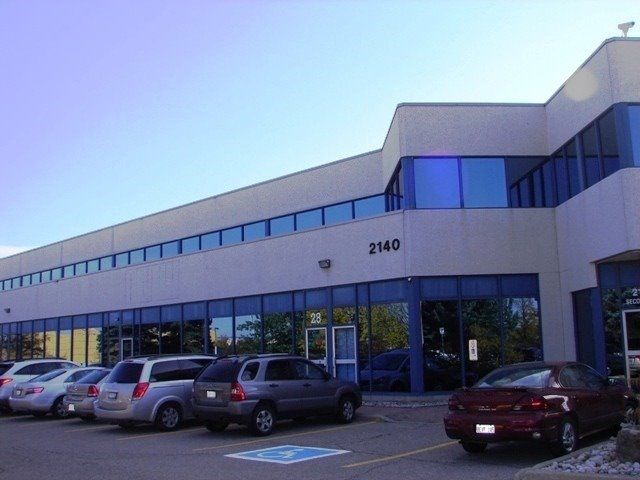 204 - 2150 Winston Park Dr, Oakville, L6H 5V1 | Image 2