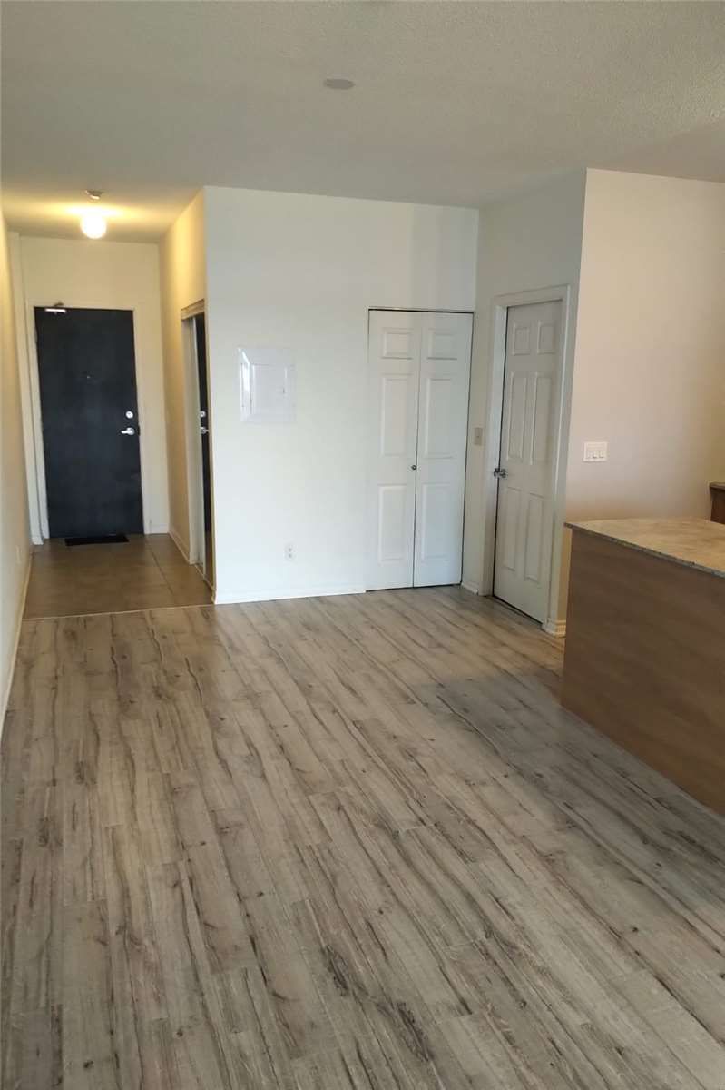 703 - 388 Prince Of Wales Dr, Mississauga, L5B0A1 | Image 3