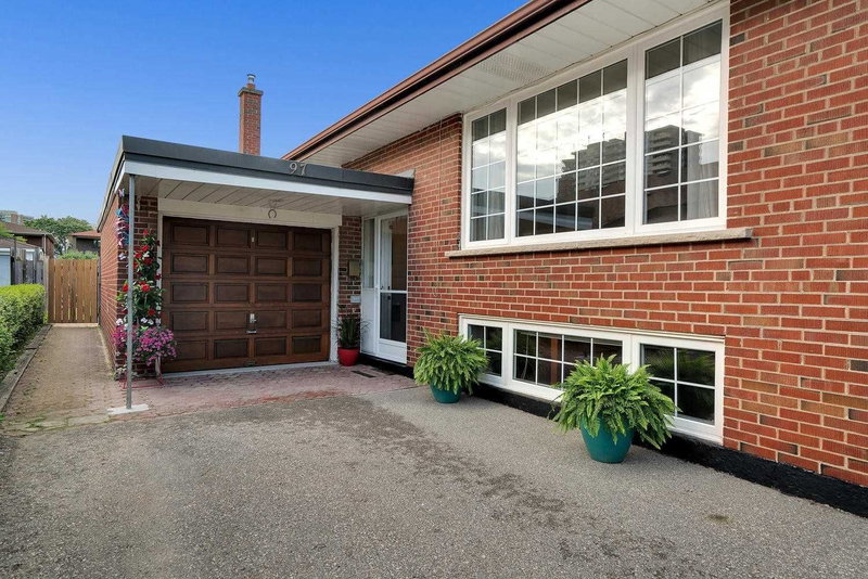 97 Westhampton Dr, Toronto, M9R1Y1 | Image 2