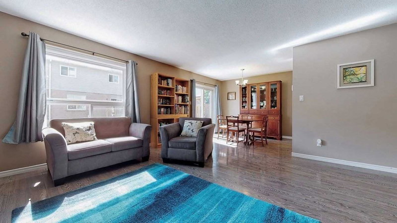 56 - 31 Parkview Dr, Orangeville, L9W4J1 | Image 2