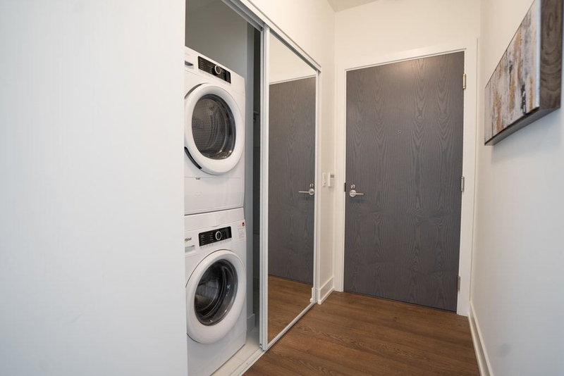 4402 - 7 Mabelle Ave, Toronto, M9A4X7 | Image 3