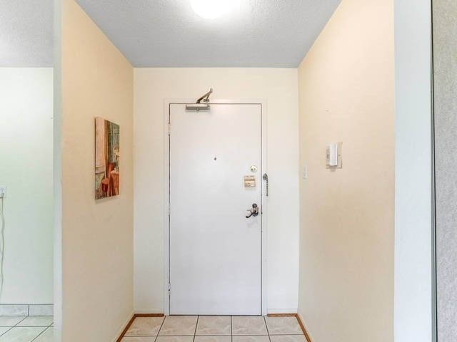 Room2