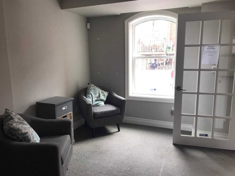 115 Main St S, Halton Hills, L7G3H5 | Image 3