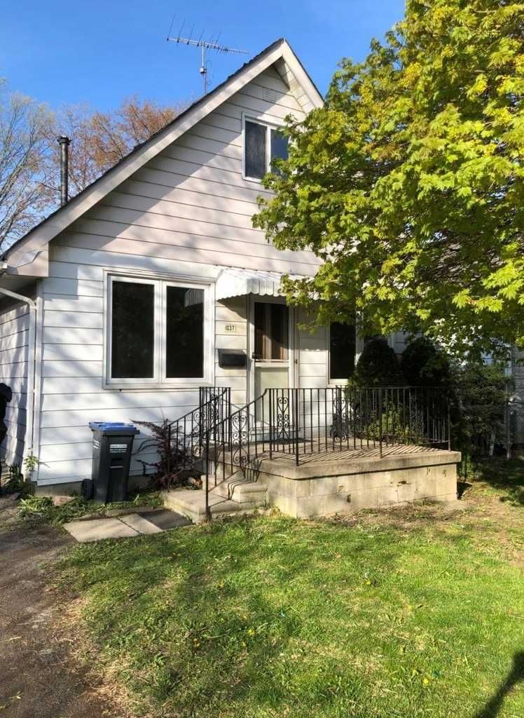 1037 Meredith Ave, Mississauga - Lakeview image-0-0