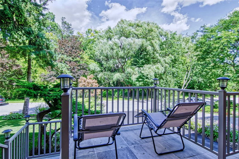 31 Bearwood Dr, Toronto, M9A4G5 | Image 3