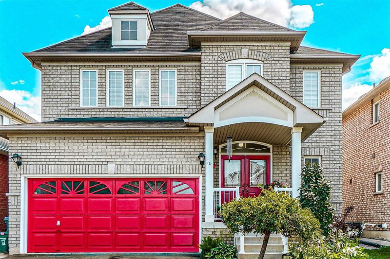 10 Milkweed Cres, Brampton, L7A1T8 | Image 2