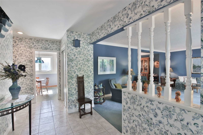 37 Cherry Post Cres, Toronto, M9C2J9 | Image 3