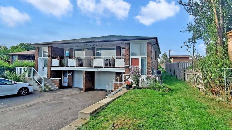 7256 Lancaster Ave S, Mississauga, L4T2L6 | Image 3