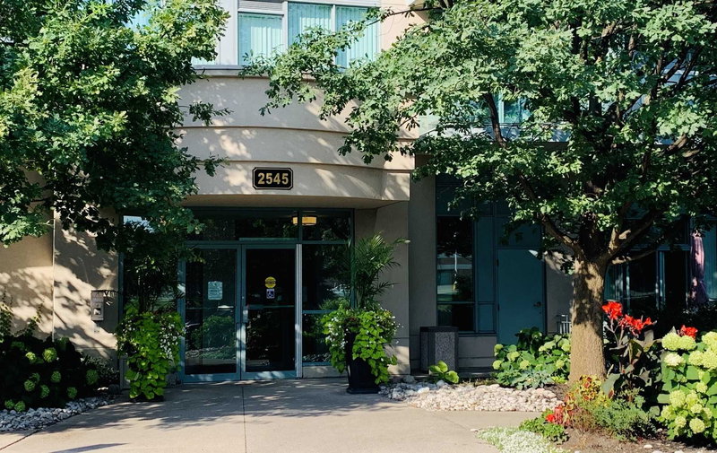 509 - 2545 Erin Centre Blvd, Mississauga, L5M6Z9 | Image 2