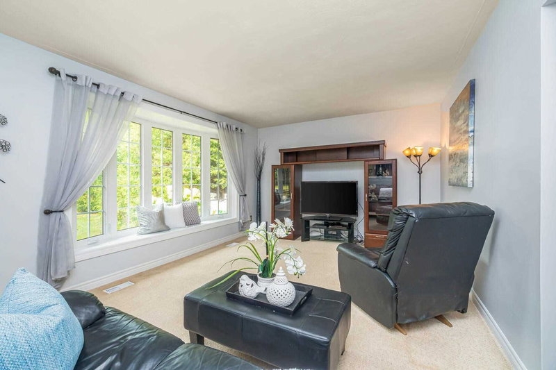 10916 22nd Sdrd W, Halton Hills, L7J2M1 | Image 3