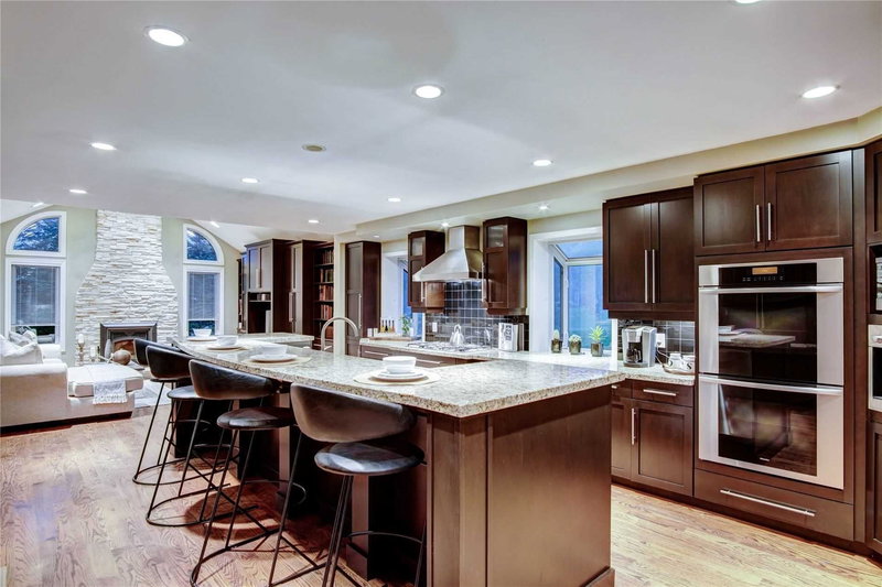 11132 Mcfarland Crt, Milton, L0P1B0 | Image 3