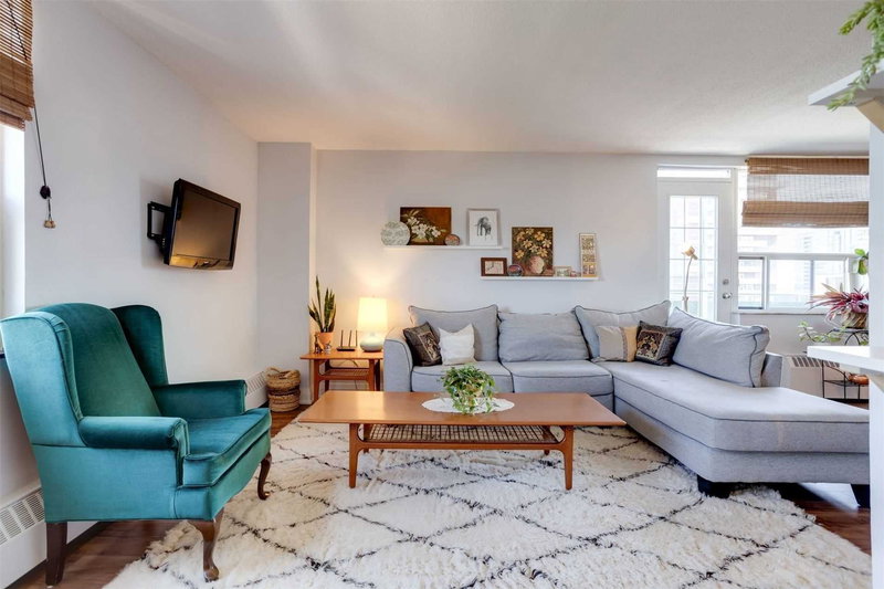 1004 - 49 Queen St E, Mississauga, L5G4N6 | Image 2