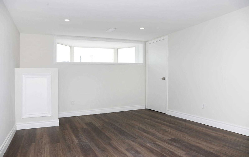 1874 Wilson Ave, Toronto, M9M 1A5 | Image 2