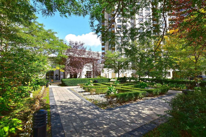 2728 - 700 Humberwood Blvd, Toronto, M9W 7J4 | Image 2