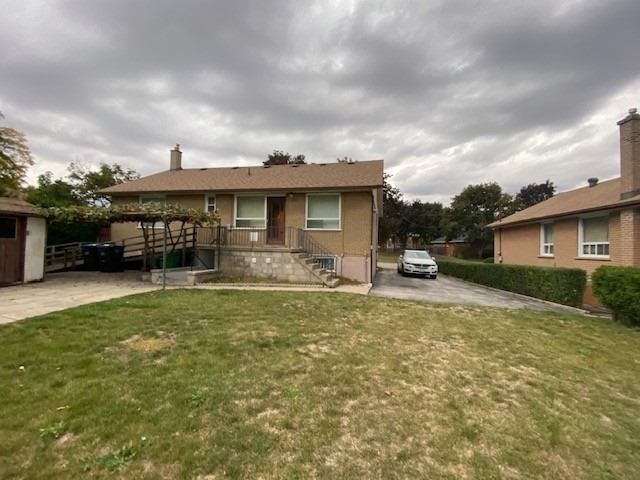 19 Maldaver Ave, Mississauga, L5M1W4 | Image 3