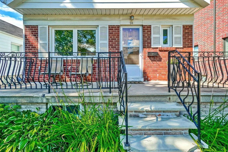 24 Braeburn Ave, Toronto, M9P2J3 | Image 3