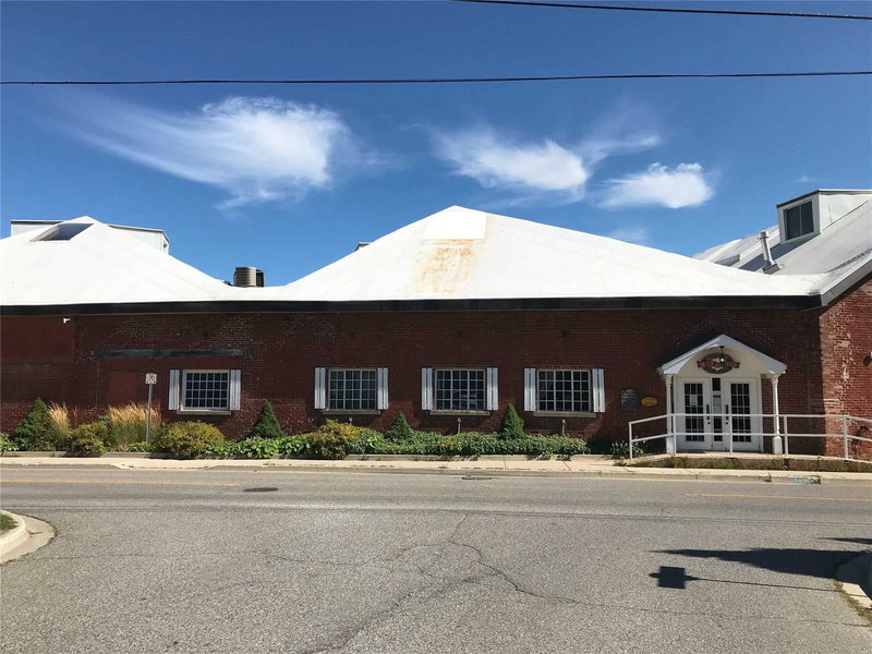 49 Eastern Ave, Halton Hills, L7J2E6 | Image 3