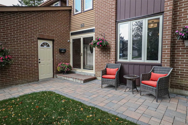 68 Leander St, Brampton, L6S-3M7 | Image 2