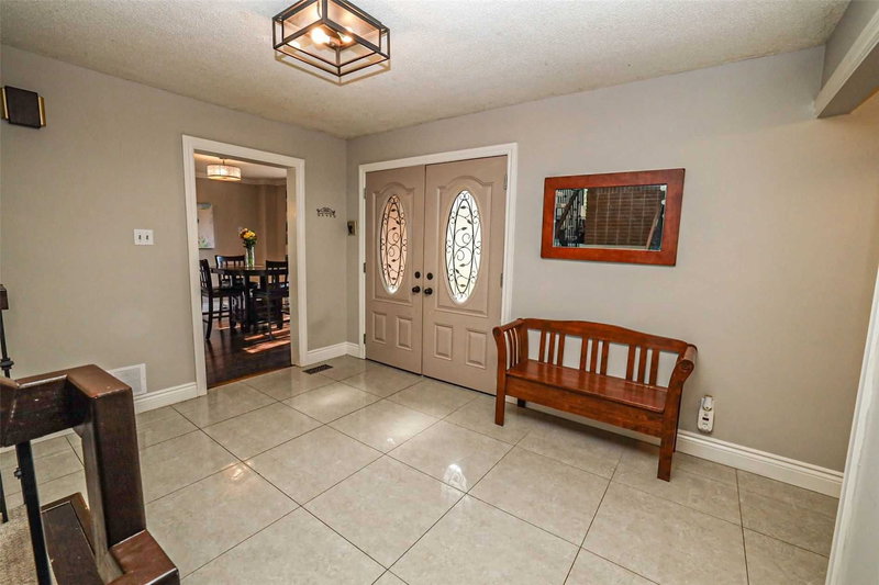 68 Leander St, Brampton, L6S-3M7 | Image 3