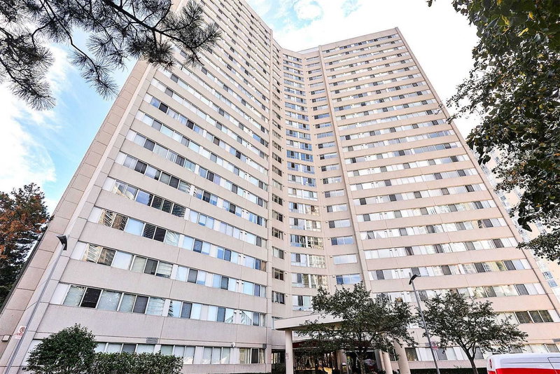 202 - 3700 Kaneff Cres, Mississauga, L5A4B8 | Image 2