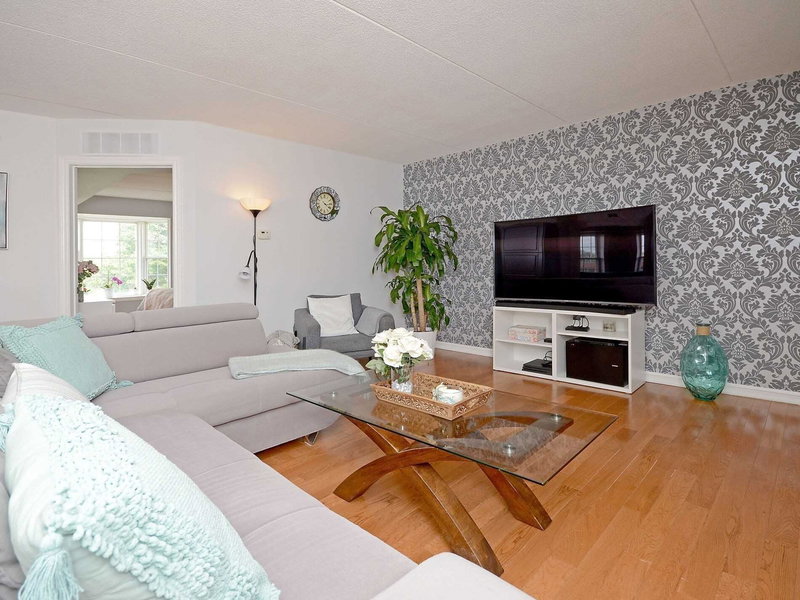 312 - 4013 Kilmer Dr, Burlington, L7M4M3 | Image 3