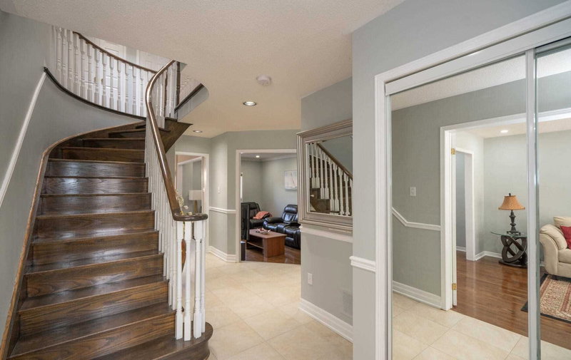 36 Berrydown Dr, Caledon, L7E1P9 | Image 3