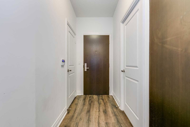 308 - 55 Speers Rd, Oakville, L6K0H9 | Image 2