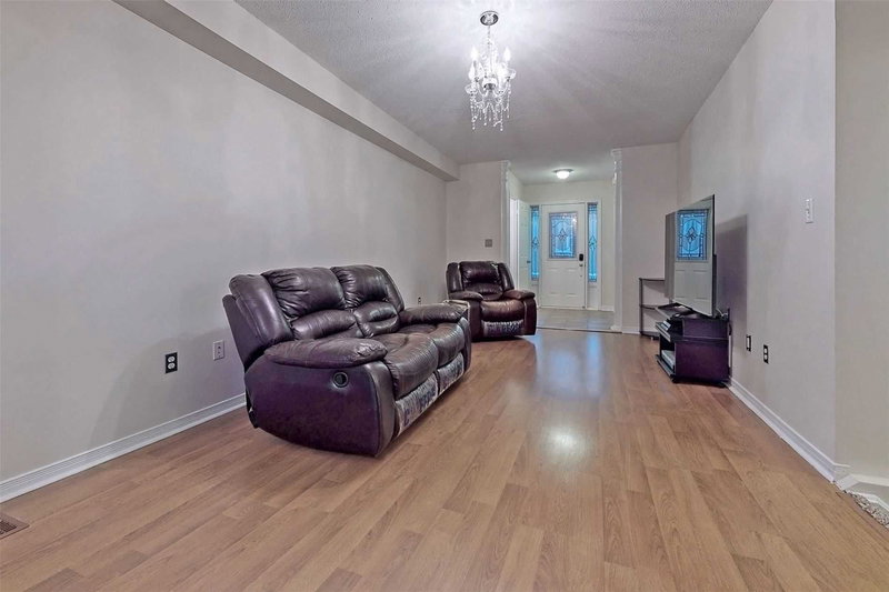 111 Gollins Dr, Milton, L9T6J9 | Image 3