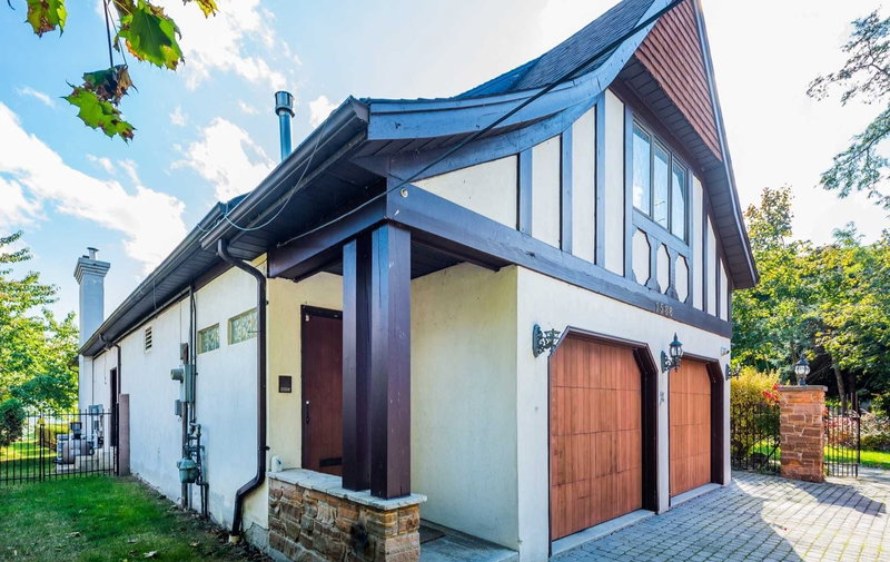 1588 Watersedge Rd, Mississauga, L5J1A4 | Image 3