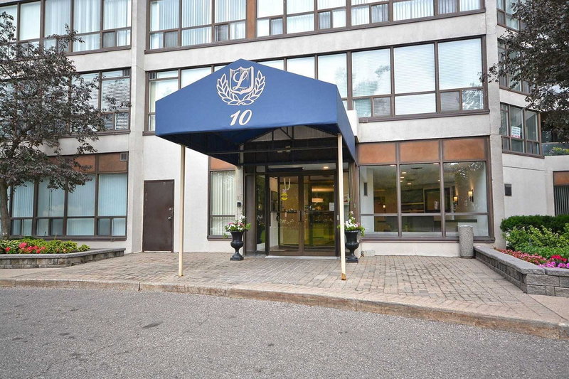 1208 - 10 Laurelcrest St, Brampton, L6S5Y3 | Image 3