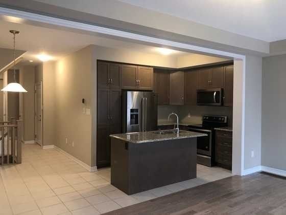 398 Threshing Mill Blvd, Oakville, L6H0P6 | Image 3