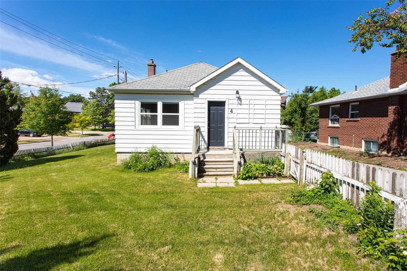 Upper - 4 Larchmere Ave, Toronto, M9L2N1 | Image 2