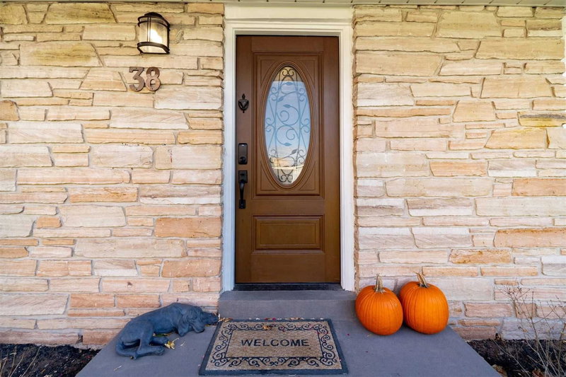 38 Culham St, Oakville, L6H1G5 | Image 3