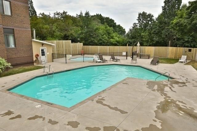 107 - 2556 Argyle Rd, Mississauga, L5B2H5 | Image 3