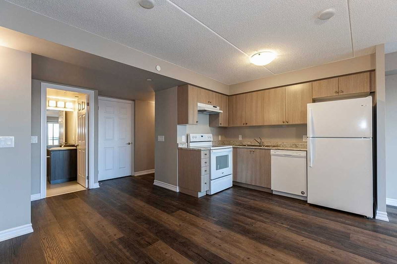 407 - 716 Main St E, Milton, L9T 3P6 | Image 3