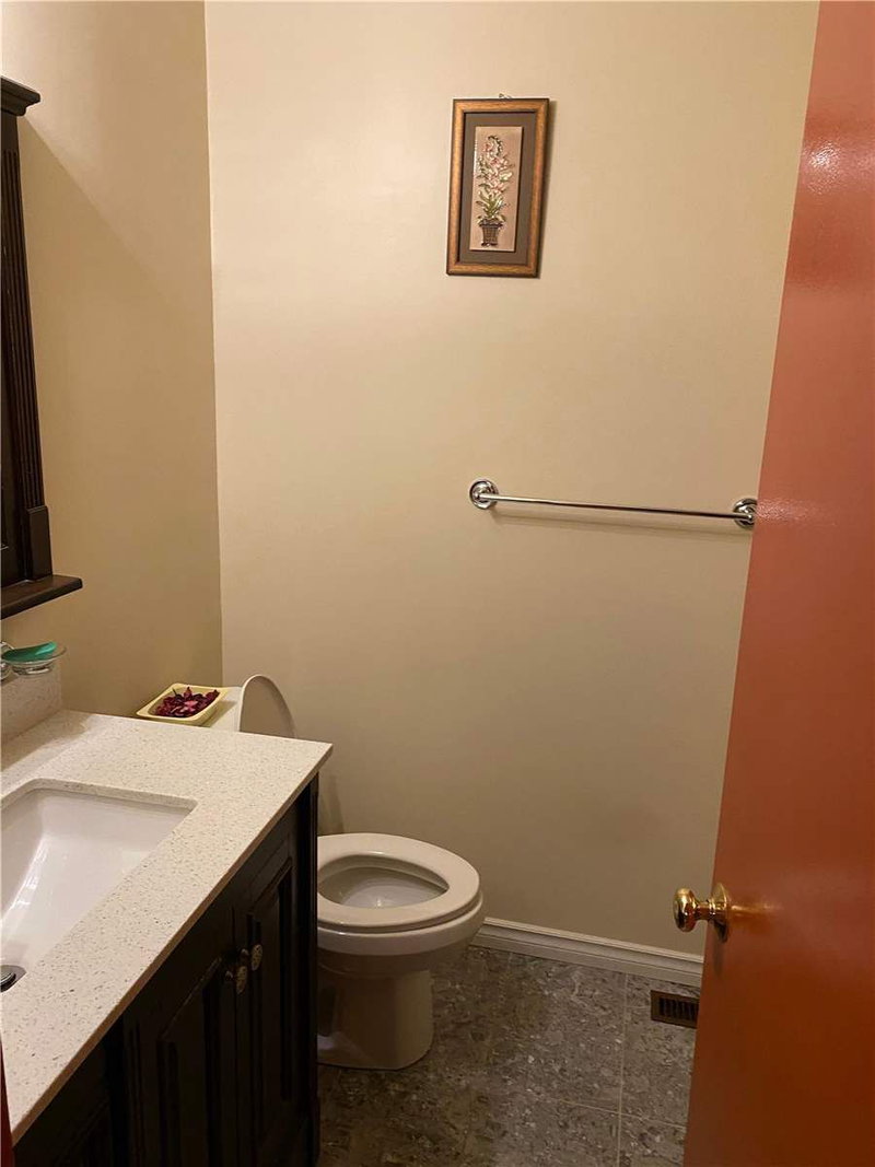 7256 Lancaster Ave S, Mississauga, L6P 3E8 | Image 2