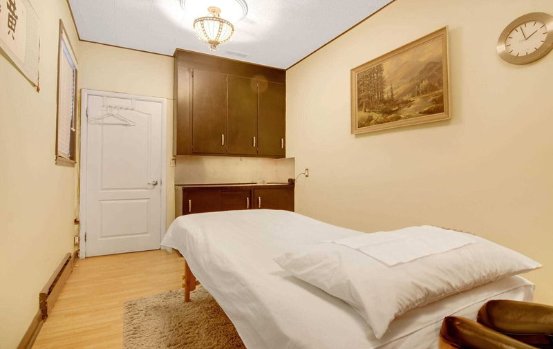 205 Queen St S, Mississauga, L5M 1L4 | Image 3